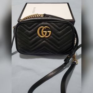 Gucci GG Marmont small matelasse shoulder bag